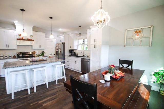 608 Lakeview Rd, Walling, TN 38587