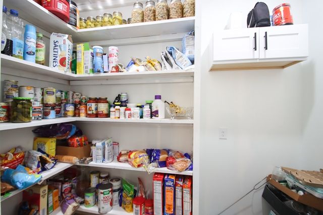 608 Lakeview Rd, Walling, TN 38587