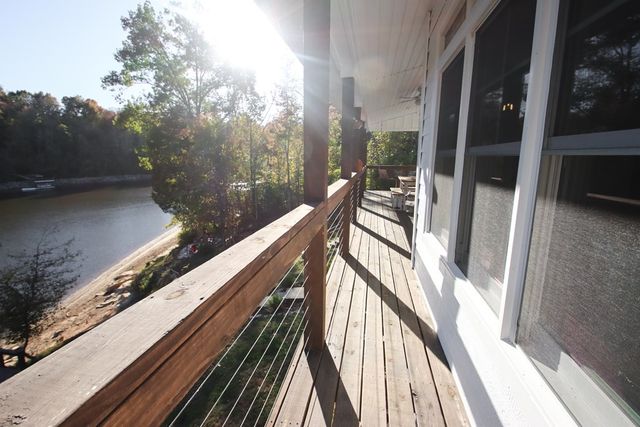 608 Lakeview Rd, Walling, TN 38587