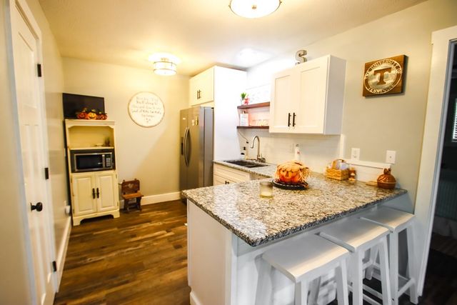 608 Lakeview Rd, Walling, TN 38587