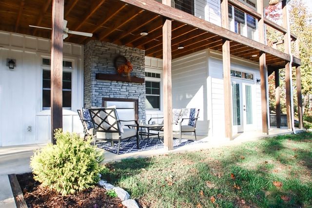 608 Lakeview Rd, Walling, TN 38587