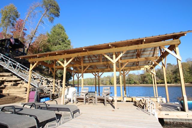 608 Lakeview Rd, Walling, TN 38587