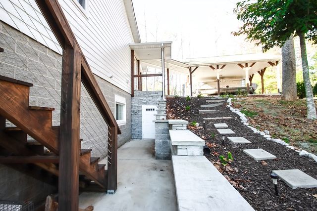 608 Lakeview Rd, Walling, TN 38587