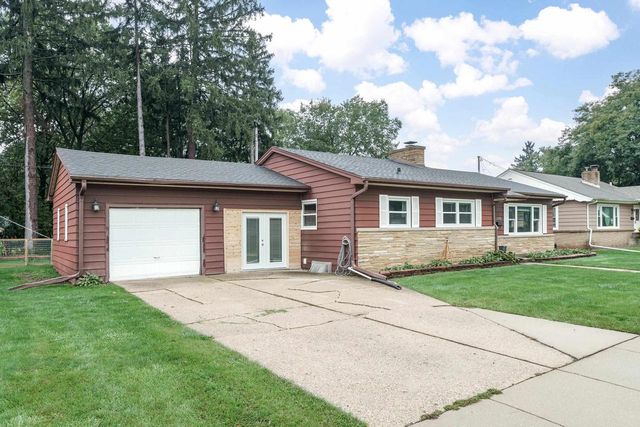 1320 Bennett Street, Janesville, WI 53545