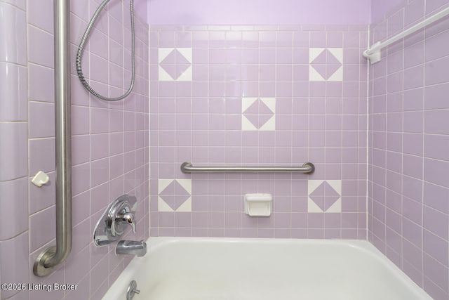 8109 Smithton Rd, Louisville, KY 40219