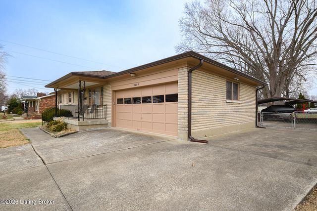 8109 Smithton Rd, Louisville, KY 40219