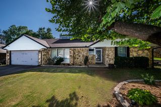 2601 Valley Brook Drive, Edmond, OK 73034