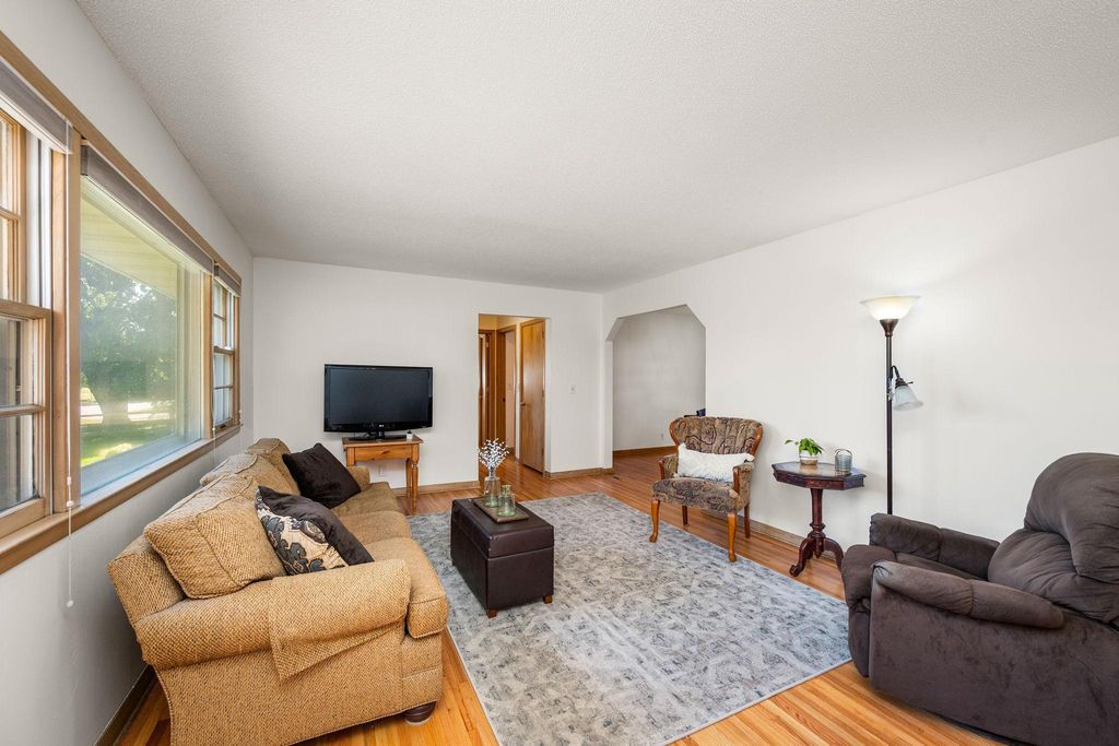 5956 Admiral Lane N, Brooklyn Center, MN 55429 — photo 3