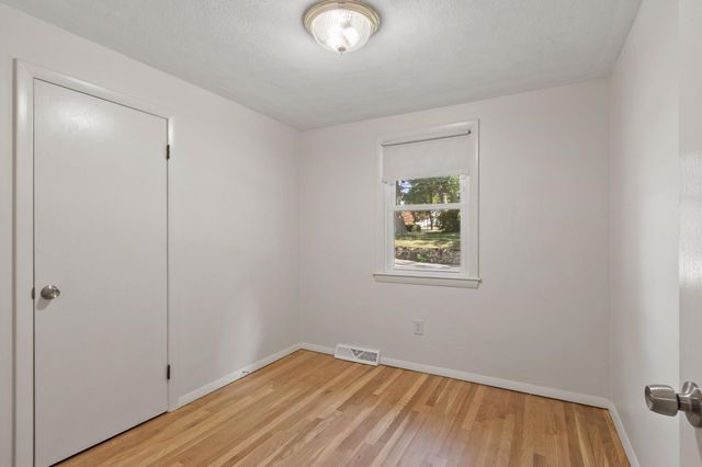 136 Ridge Rd, Marlborough, MA 01752