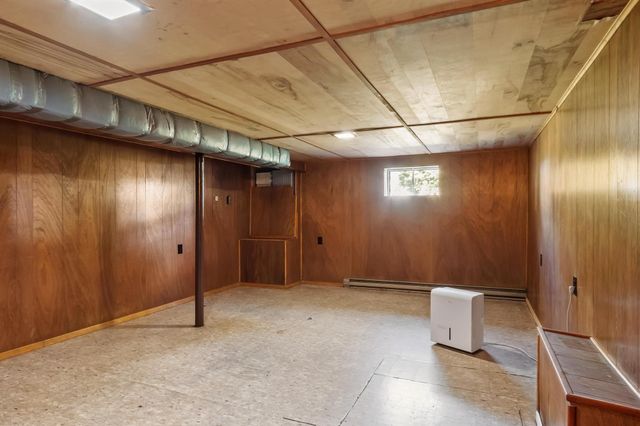136 Ridge Rd, Marlborough, MA 01752