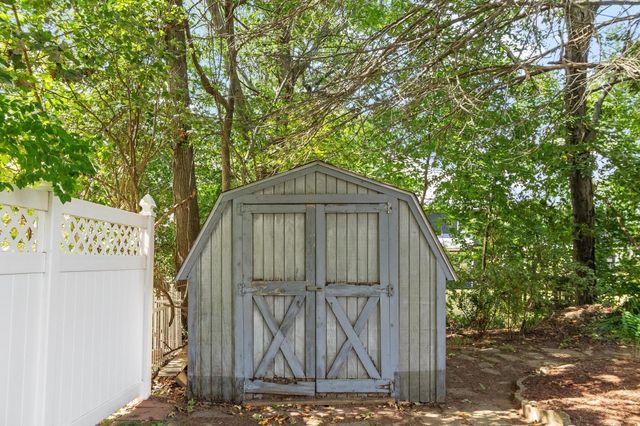 136 Ridge Rd, Marlborough, MA 01752
