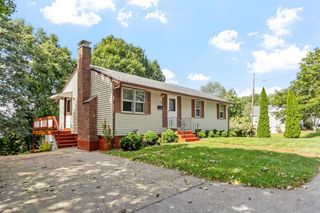 136 Ridge Rd, Marlborough, MA 01752