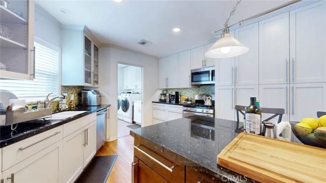 6434 Blewett Avenue, Van Nuys, CA 91406