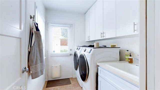 6434 Blewett Avenue, Van Nuys, CA 91406