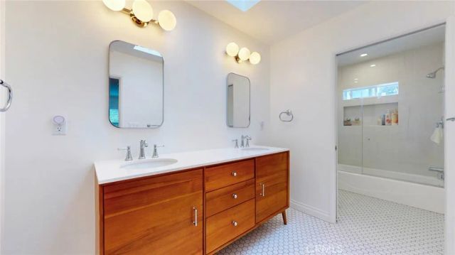 6434 Blewett Avenue, Van Nuys, CA 91406