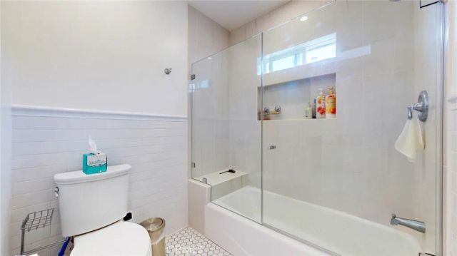 6434 Blewett Avenue, Van Nuys, CA 91406