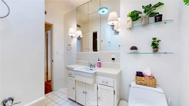 6434 Blewett Avenue, Van Nuys, CA 91406