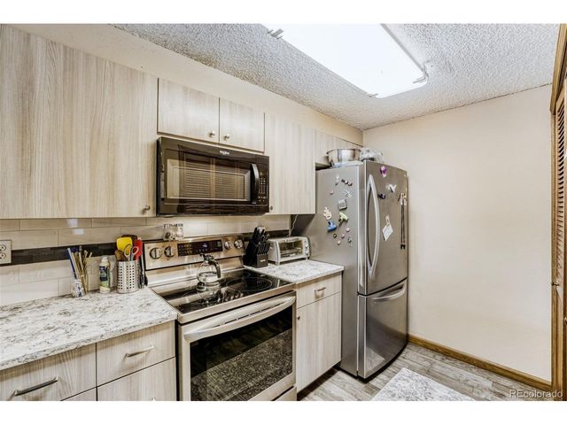 625 S Depew St B, Lakewood, CO 80226