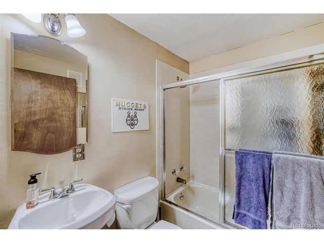 625 S Depew St B, Lakewood, CO 80226