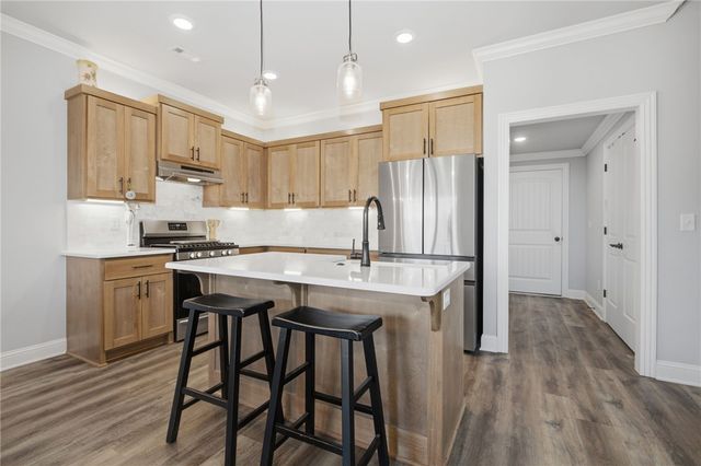 2810 Grandshire Avenue, Bentonville, AR 72713
