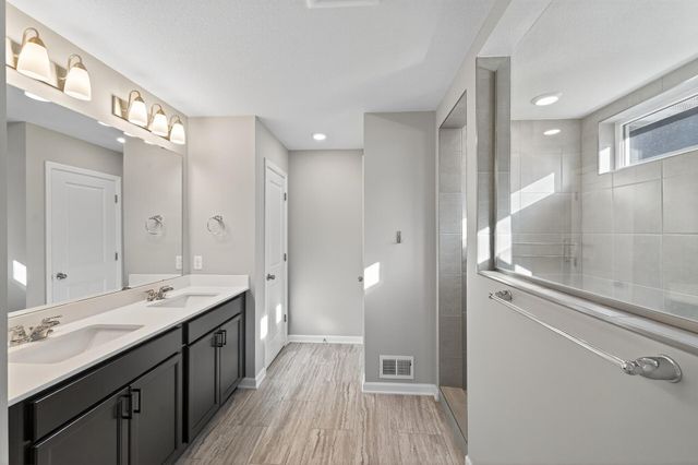 304 Rum River Way, Anoka, MN 55303