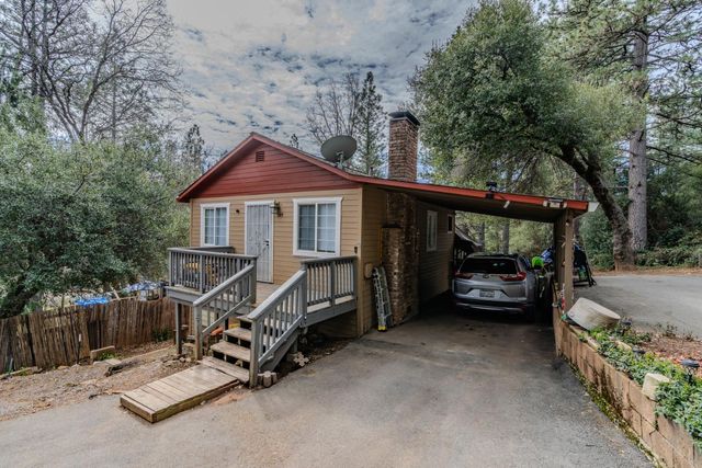 329 Pinecone Ln, West Point, CA 95255