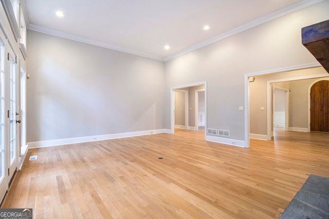 960 Landmark Drive, Atlanta, GA 30342