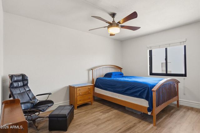 3825 E CAMELBACK Road 214, Phoenix, AZ 85018
