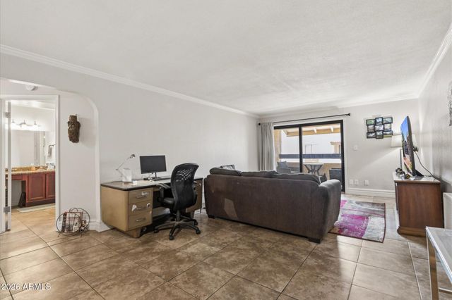 3825 E CAMELBACK Road 214, Phoenix, AZ 85018
