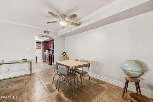 3825 E CAMELBACK Road 214, Phoenix, AZ 85018