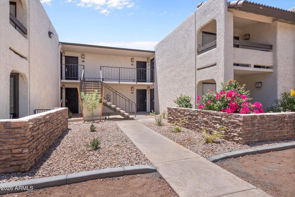 3825 E CAMELBACK Road 214, Phoenix, AZ 85018 — photo 2