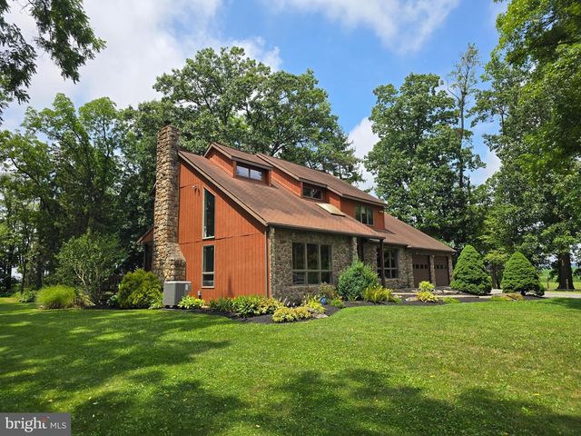 720 TOPTON RD, Kutztown, PA 19530