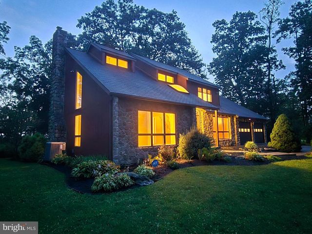720 TOPTON RD, Kutztown, PA 19530