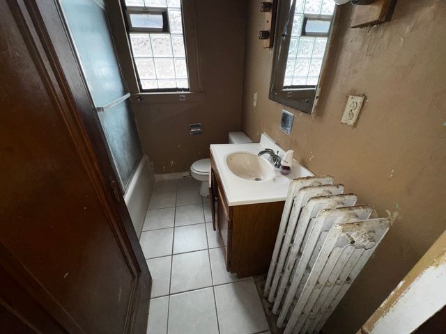 1914 S 19th Avenue, Maywood, IL 60153