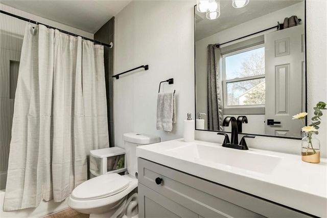 608 N Madison Street, Spring Hill, KS 66083