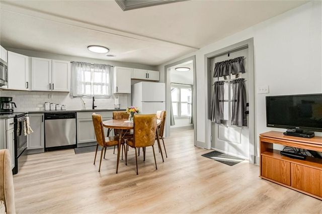 608 N Madison Street, Spring Hill, KS 66083