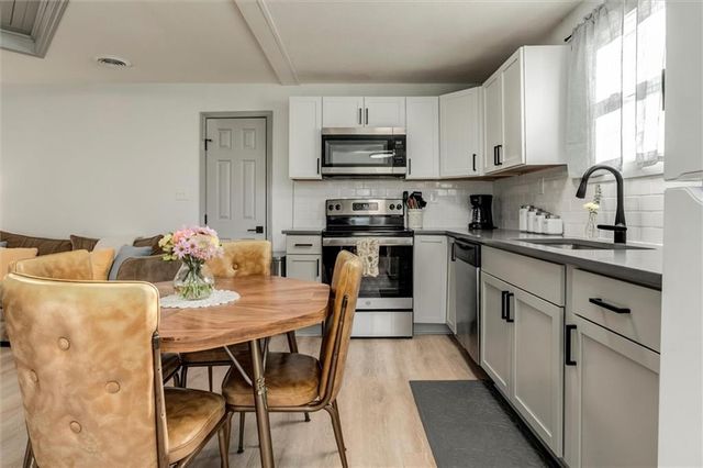 608 N Madison Street, Spring Hill, KS 66083