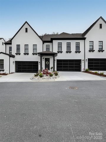 6308 Providence Road, Charlotte, NC 28226