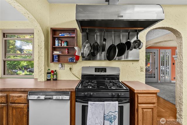 231 Central Street NE, Olympia, WA 98506