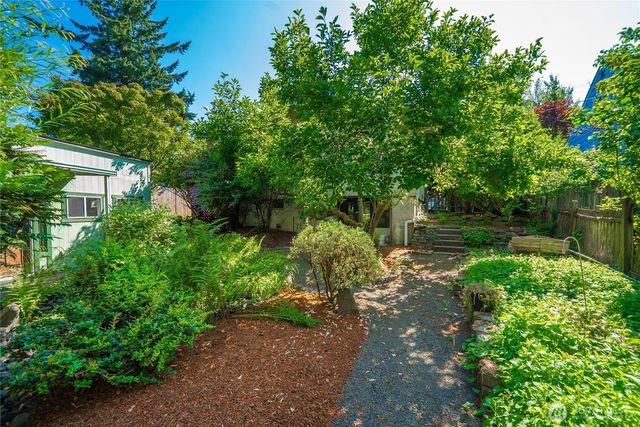 231 Central Street NE, Olympia, WA 98506