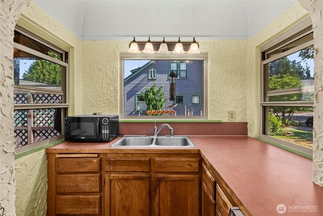 231 Central Street NE, Olympia, WA 98506