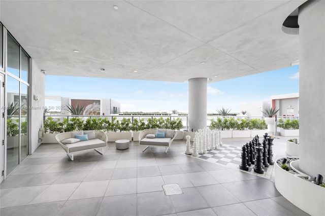 2000 Metropica Way 306, Sunrise, FL 33323