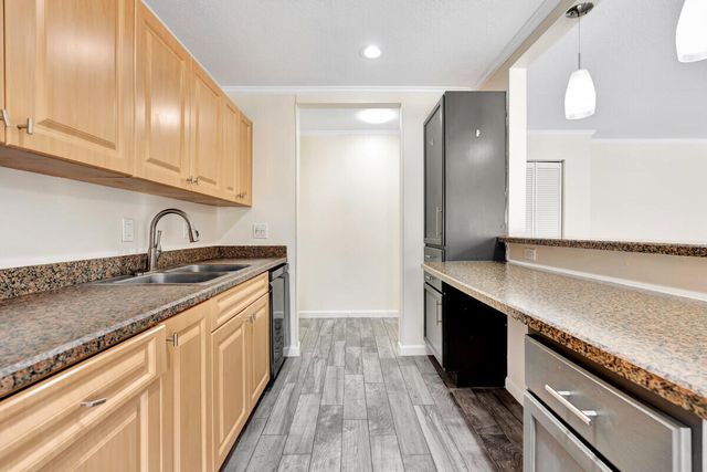 150 Pineview Road F3, Jupiter, FL 33469