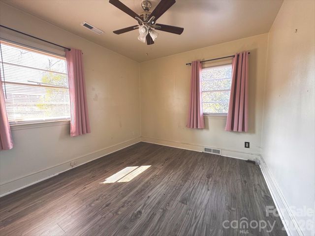 711 Yuma Street, Charlotte, NC 28213