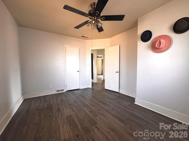 711 Yuma Street, Charlotte, NC 28213