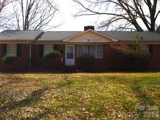 711 Yuma Street, Charlotte, NC 28213