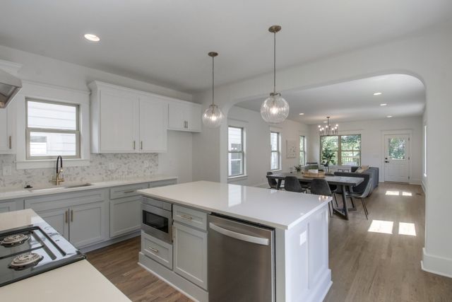 2171A Rock City St, Nashville, TN 37216