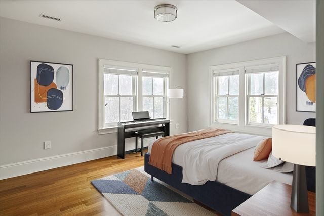 35 Willard, Cambridge, MA 02138