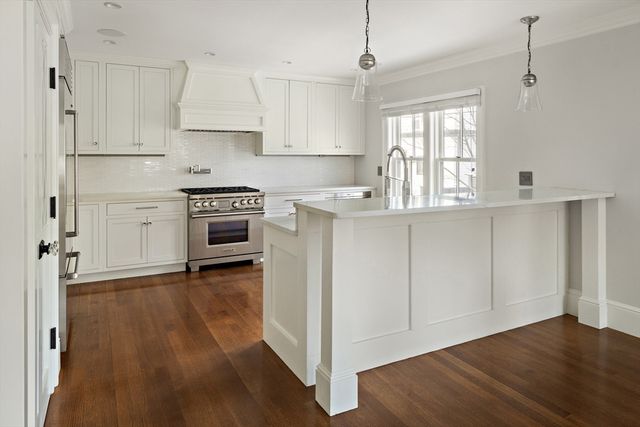 35 Willard, Cambridge, MA 02138