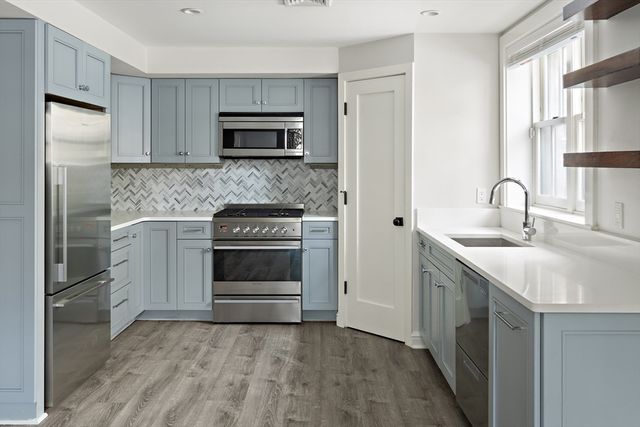 35 Willard, Cambridge, MA 02138